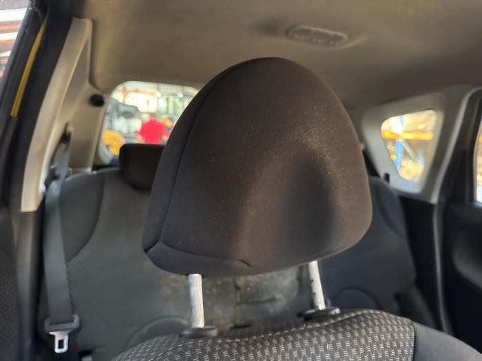 Używane Zaglówek Nissan Note (E11) 1.6 16V Cena € 25,00 Procedura marży oferowane przez Boekholt autodemontage B.V