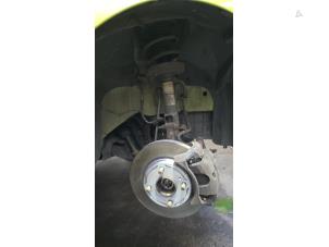 Gebrauchte Radnabe vorne Ford Fiesta 6 (JA8) 1.6 TDCi 16V 90 Van Preis € 35,00 Margenregelung angeboten von Boekholt autodemontage B.V