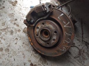 Gebrauchte Radnabe vorne Ford Fiesta 6 (JA8) 1.6 TDCi 16V 90 Van Preis € 35,00 Margenregelung angeboten von Boekholt autodemontage B.V