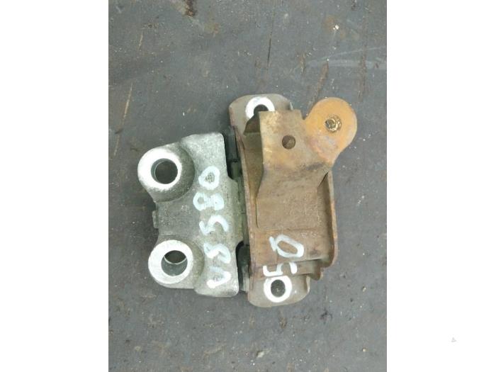 Gebrauchte Motorlager Fiat Grande Punto (199) 1.4 16V Preis € 15,00 Margenregelung angeboten von Boekholt autodemontage B.V