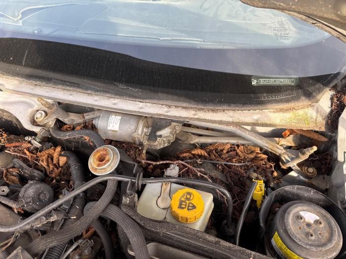 Used Engine mount Jaguar XF (CC9) 2.7 D V6 24V Price € 45,00 Margin scheme offered by Boekholt autodemontage B.V