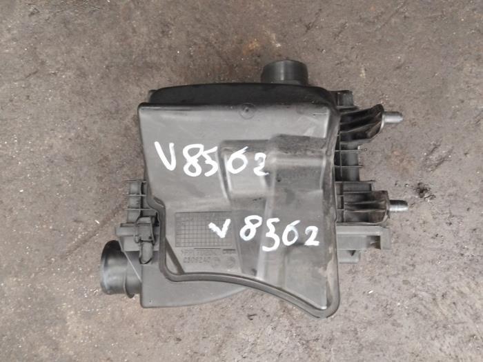Begagnade Luftfilterhus Alfa Romeo GT (937) 1.8 Twin Spark 16V Pris € 39,50 Marginaltabell erbjuds av Boekholt autodemontage B.V