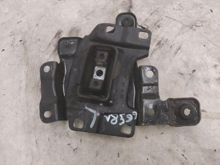 Used Engine mount Ford Focus 2 1.6 16V Price € 15,00 Margin scheme offered by Boekholt autodemontage B.V