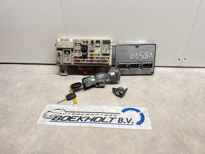 Used Ignition lock + computer Ford Focus C-Max 1.8 16V Price € 125,00 Margin scheme offered by Boekholt autodemontage B.V