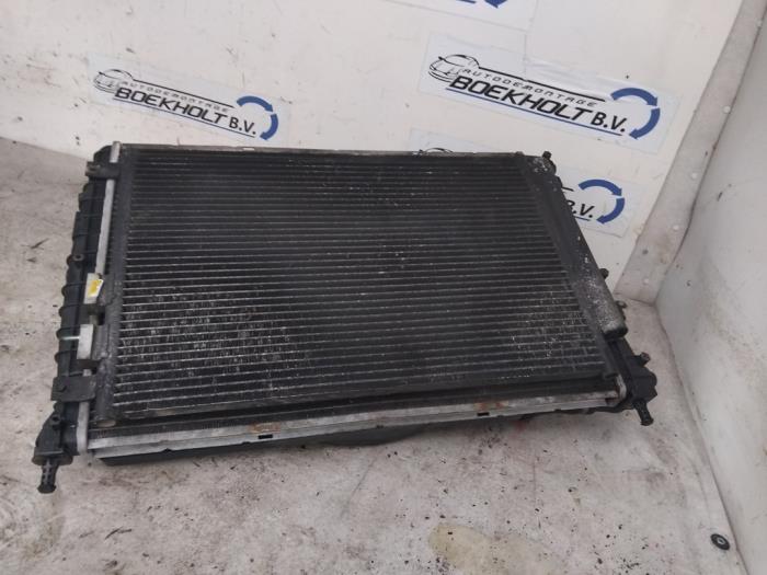 Begagnade AC-radiator Alfa Romeo GT (937) 1.8 Twin Spark 16V Pris € 35,00 Marginaltabell erbjuds av Boekholt autodemontage B.V