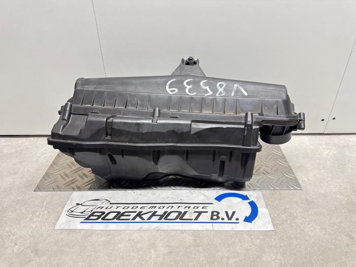Gebrauchte Luftfiltergehäuse Peugeot 308 (4A/C) 1.6 VTI 16V Preis € 25,00 Margenregelung angeboten von Boekholt autodemontage B.V