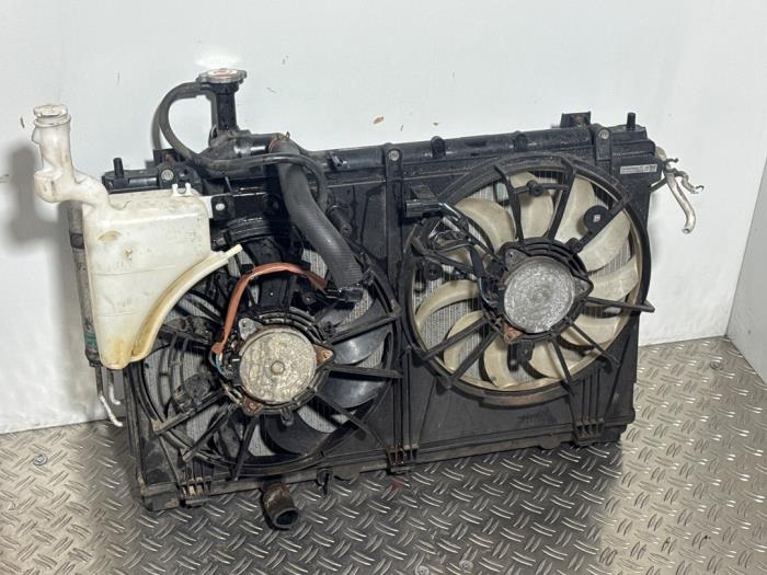 Gebrauchte Kühler Set Mitsubishi Outlander (GF/GG) 2.2 DI-D 16V Clear Tec 4x4 Preis € 211,75 Mit Mehrwertsteuer angeboten von Boekholt autodemontage B.V