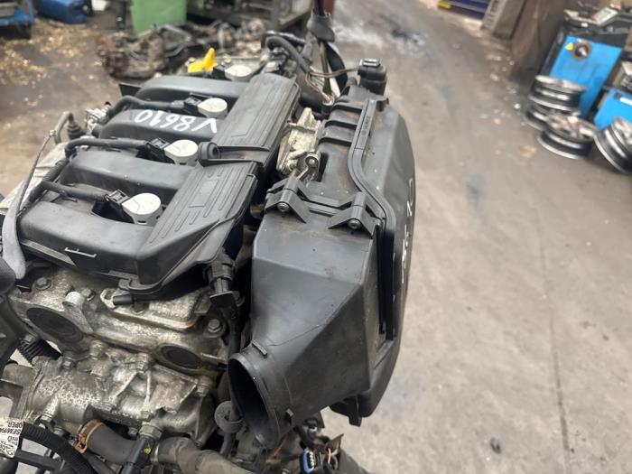 Begagnade Luftfilterhus Renault Scénic I (JA) 2.0 16V Pris € 25,00 Marginaltabell erbjuds av Boekholt autodemontage B.V