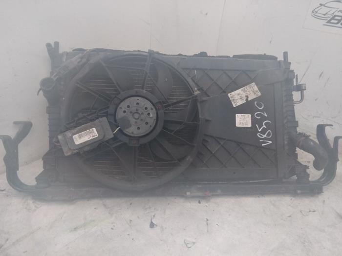 Gebrauchte Kühlerventilator Ford Focus C-Max 1.8 16V Preis € 40,00 Margenregelung angeboten von Boekholt autodemontage B.V