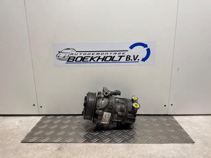 Usagé Pompe clim Opel Combo 1.6 CDTI 16V Prix € 87,12 Prix TTC proposé par Boekholt autodemontage B.V