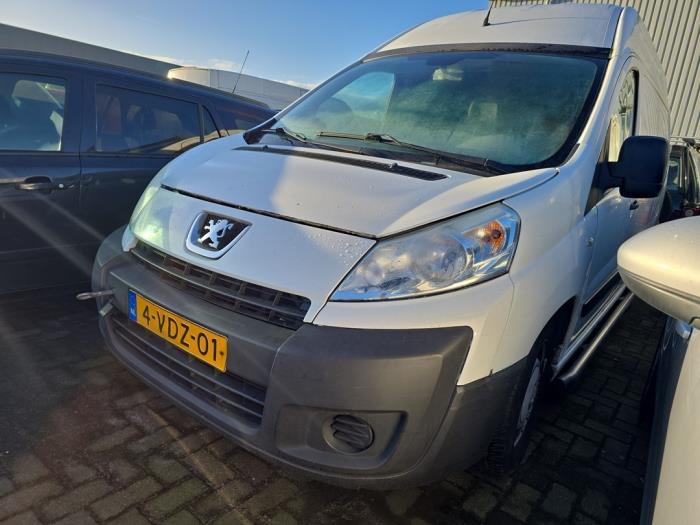 Usagé Radiateur clim Peugeot Expert (G9) 2.0 HDi 120 Prix € 35,00 Règlement à la marge proposé par Boekholt autodemontage B.V