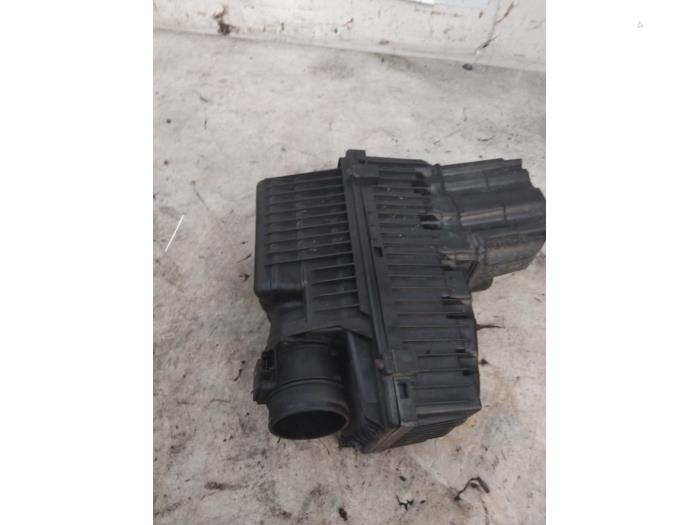 Gebrauchte Luftfiltergehäuse Peugeot Expert (G9) 2.0 HDi 120 Preis € 35,00 Margenregelung angeboten von Boekholt autodemontage B.V