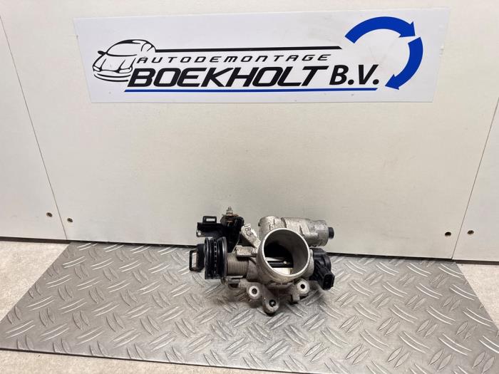 Usagé Boitier papillon Chrysler PT Cruiser 2.4 16V Prix € 42,35 Prix TTC proposé par Boekholt autodemontage B.V