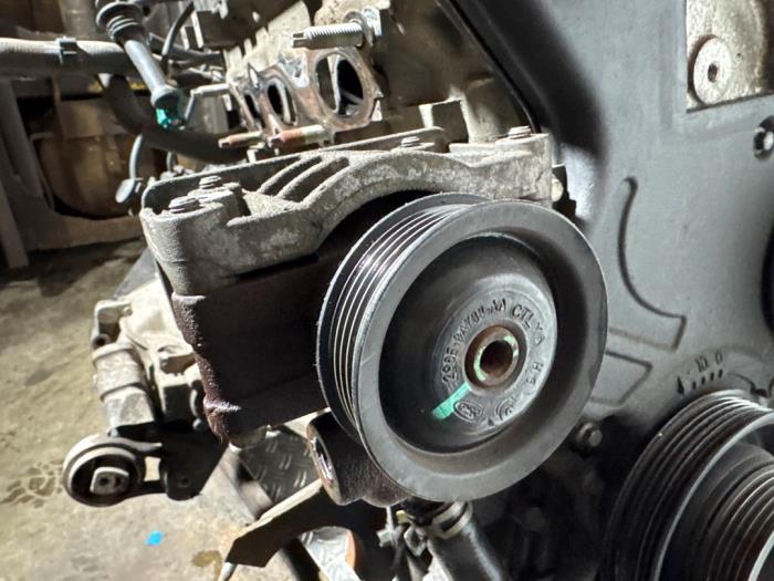 Usagé Pompe de direction Ford Fiesta 5 (JD/JH) 1.4 16V Prix € 35,00 Règlement à la marge proposé par Boekholt autodemontage B.V