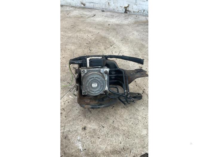 Usagé Pompe ABS Peugeot 208 I (CA/CC/CK/CL) 1.2 Vti 12V PureTech 82 Prix € 85,00 Règlement à la marge proposé par Boekholt autodemontage B.V