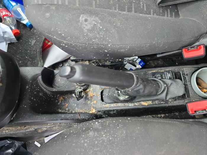 Gebrauchte Handbremse Mechanik Opel Combo 1.3 CDTI 16V ecoFlex Preis € 50,00 Margenregelung angeboten von Boekholt autodemontage B.V