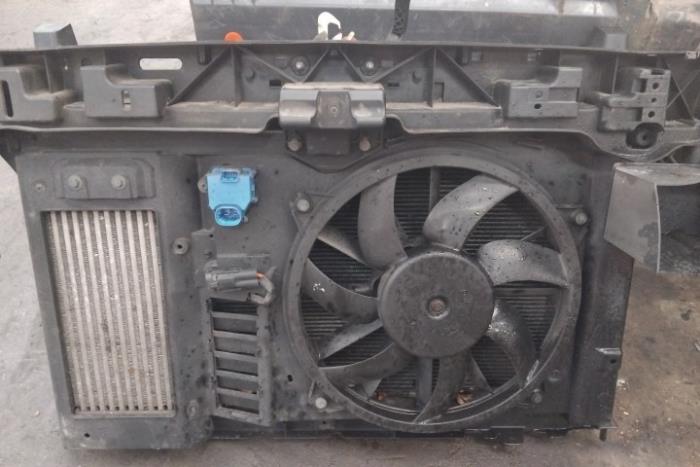 Gebrauchte Kühlerventilator Peugeot 5008 I (0A/0E) 1.6 THP 16V Preis € 50,00 Margenregelung angeboten von Boekholt autodemontage B.V