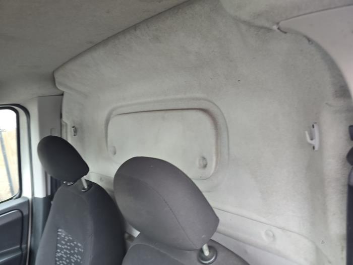 Używane Zaglówek Opel Combo 1.3 CDTI 16V ecoFlex Cena € 20,00 Procedura marży oferowane przez Boekholt autodemontage B.V