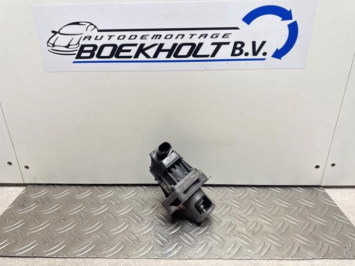Usagé Valve RGE Vauxhall Astra Mk.6 Sports Tourer 2.0 CDTI 16V 165 Prix € 49,00 Règlement à la marge proposé par Boekholt autodemontage B.V
