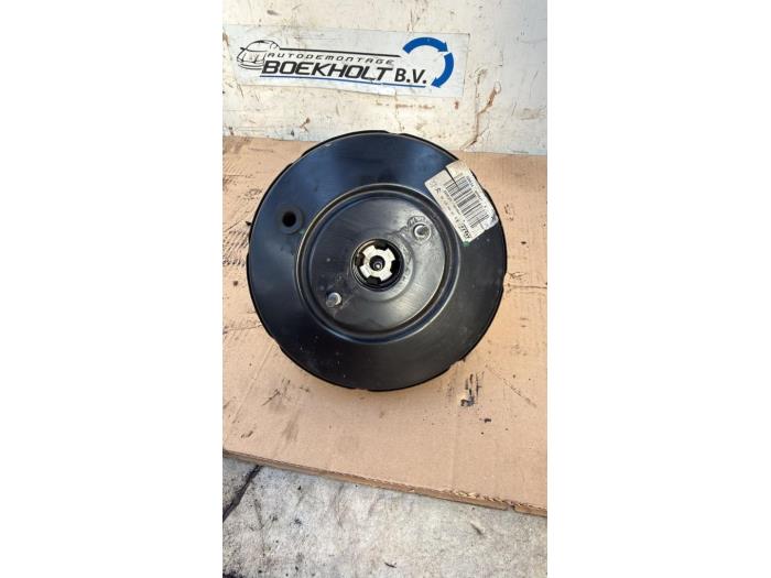 Usagé Servo frein Peugeot 208 I (CA/CC/CK/CL) 1.2 Vti 12V PureTech 82 Prix € 50,00 Règlement à la marge proposé par Boekholt autodemontage B.V