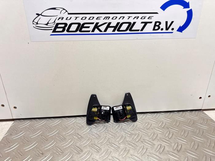 Usagé Kit manettes de commande Landrover Discovery Sport (LC) 2.0 D150 MHEV 16V AWD Prix € 65,00 Règlement à la marge proposé par Boekholt autodemontage B.V