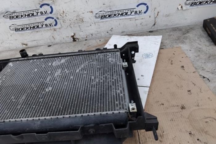 Usagé Radiateur clim Citroen C4 Grand Picasso (UA) 2.0 16V Autom. Prix € 25,00 Règlement à la marge proposé par Boekholt autodemontage B.V