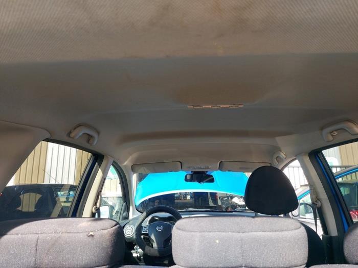 Używane Podsufitka Nissan Note (E11) 1.4 16V Cena € 99,00 Procedura marży oferowane przez Boekholt autodemontage B.V