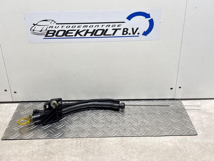 Gebrauchte Ölmessstab Renault Master III (FV) 2.3 dCi 125 16V FWD Preis € 22,00 Margenregelung angeboten von Boekholt autodemontage B.V