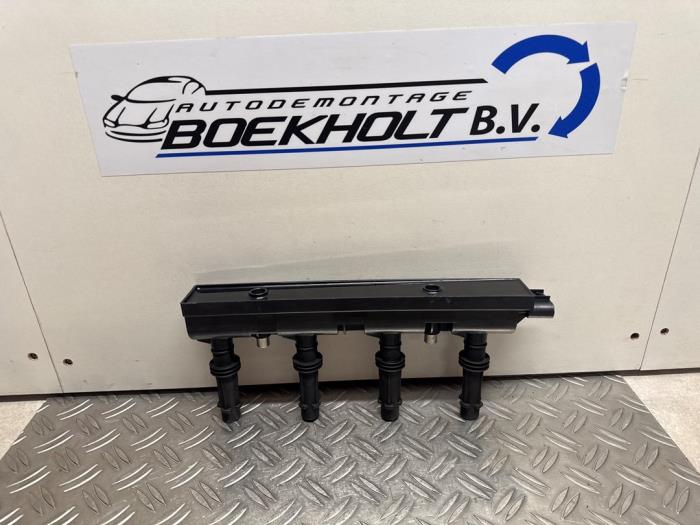 Usagé Bobine Vauxhall Astra Mk.6 1.4 16V ecoFLEX Prix € 38,00 Règlement à la marge proposé par Boekholt autodemontage B.V