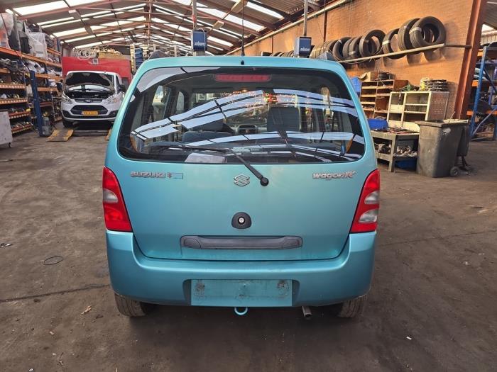 Używane Antena Suzuki Wagon-R+ (RB) 1.3 16V Cena € 15,00 Procedura marży oferowane przez Boekholt autodemontage B.V