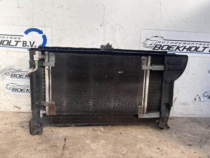Usagé Radiateur clim Fiat Doblo (223A/119) 1.6 16V Prix € 35,00 Règlement à la marge proposé par Boekholt autodemontage B.V