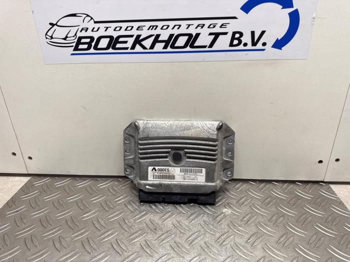 Used Engine management computer Renault Scénic II (JM) 2.0 16V Price € 59,29 Inclusive VAT offered by Boekholt autodemontage B.V