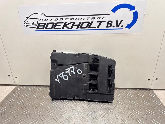 Used Body control computer Renault Scénic II (JM) 2.0 16V Price € 54,45 Inclusive VAT offered by Boekholt autodemontage B.V