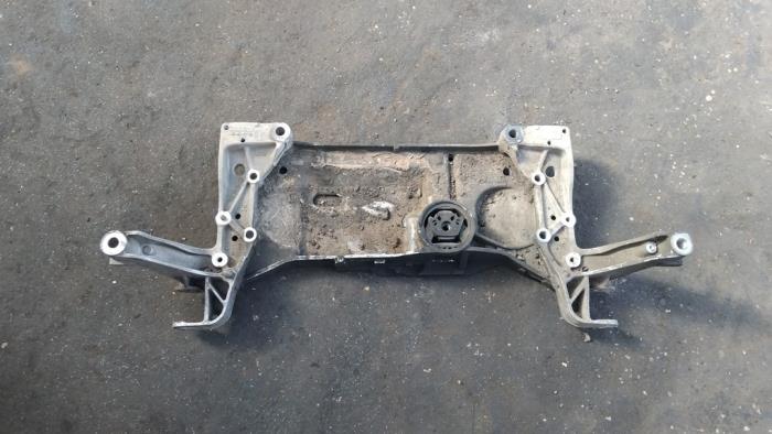 Used Subframe Volkswagen Touran (1T1/T2) 2.0 TDI DPF Price € 75,00 Margin scheme offered by Boekholt autodemontage B.V