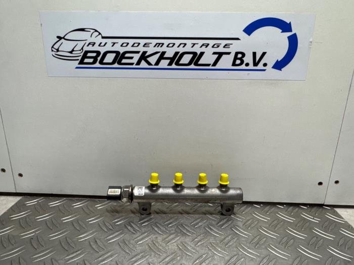 Gebrauchte Kraftstoffverteiler Kia Rio III (UB) 1.1 CRDi VGT 12V Preis € 59,29 Mit Mehrwertsteuer angeboten von Boekholt autodemontage B.V