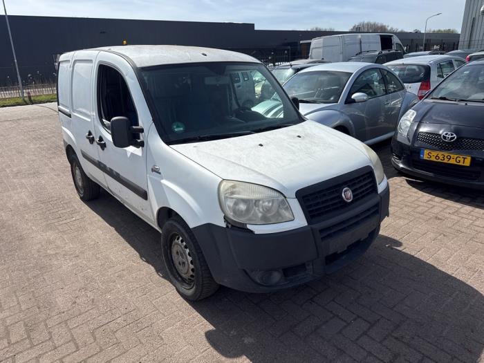 Gebrauchte Kühlerventilator Fiat Doblo Cargo (223) 1.3 D 16V Multijet Preis € 35,00 Margenregelung angeboten von Boekholt autodemontage B.V