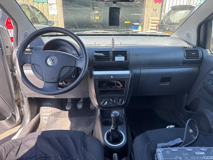 Gebruikte Panel Volkswagen Fox (5Z) 1.2 Prijs € 150,00 Margeregeling aangeboden door Boekholt autodemontage B.V