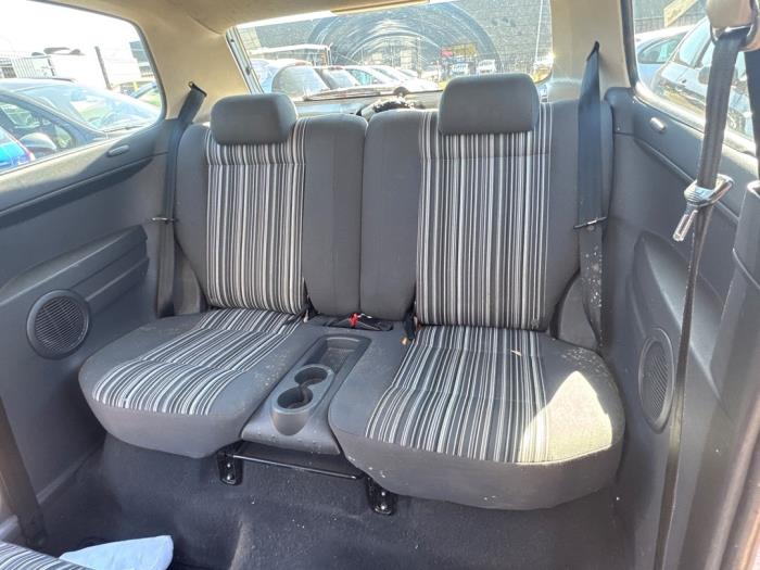 Używane Zaglówek Volkswagen Fox (5Z) 1.2 Cena € 19,00 Procedura marży oferowane przez Boekholt autodemontage B.V