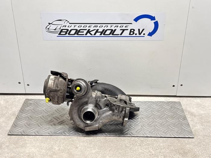 Używane Turbo Opel Vivaro 1.6 CDTI BiTurbo 120 Cena € 393,25 Z VAT oferowane przez Boekholt autodemontage B.V