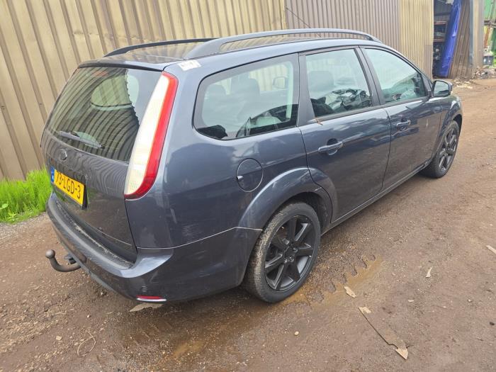 Usados Ventanilla triangular derecha detrás Ford Focus 2 Wagon 1.6 TDCi 16V 110 Precio € 50,00 Norma de margen ofrecido por Boekholt autodemontage B.V