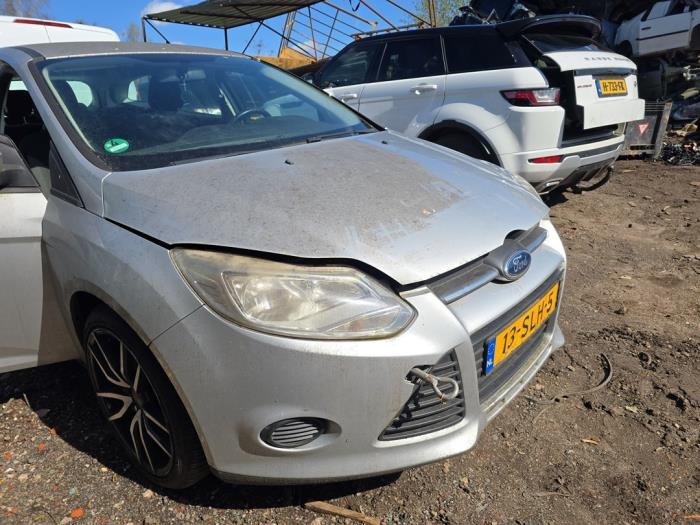 Usagé Pompe de direction Ford Focus 3 Wagon 1.6 Ti-VCT 16V 105 Prix € 50,00 Règlement à la marge proposé par Boekholt autodemontage B.V