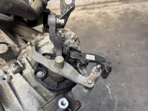 Getriebe van een Renault Clio IV (5R) 0.9 Energy TCE 90 12V 2014