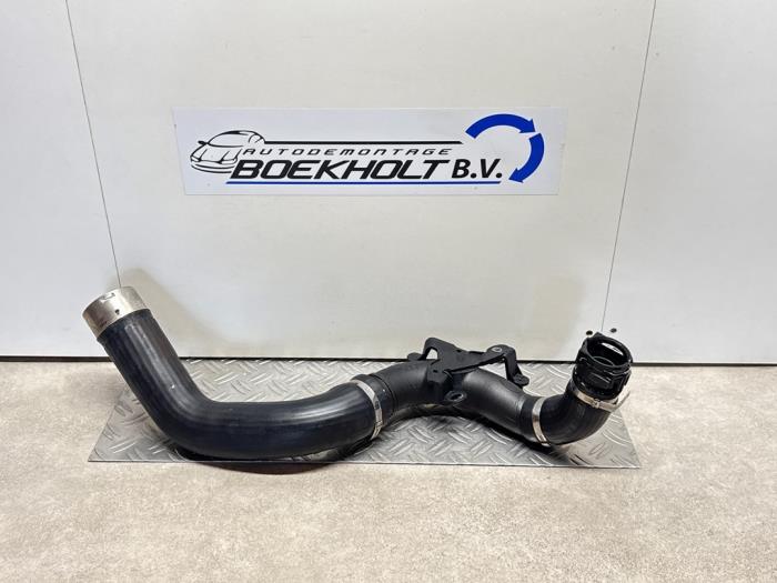 Gebrauchte Intercooler Rohr Renault Clio IV (5R) 0.9 Energy TCE 90 12V Preis € 26,62 Mit Mehrwertsteuer angeboten von Boekholt autodemontage B.V