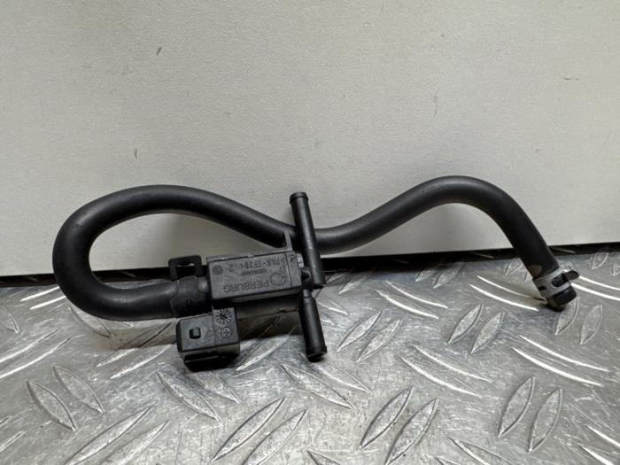 Usagé Régulateur pression turbo Renault Clio IV (5R) 0.9 Energy TCE 90 12V Prix € 26,62 Prix TTC proposé par Boekholt autodemontage B.V