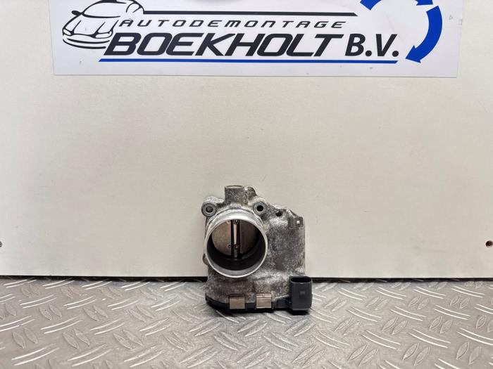 Gebrauchte Drosselklappengehäuse Ford Focus 3 Wagon 1.6 Ti-VCT 16V 105 Preis € 32,00 Margenregelung angeboten von Boekholt autodemontage B.V