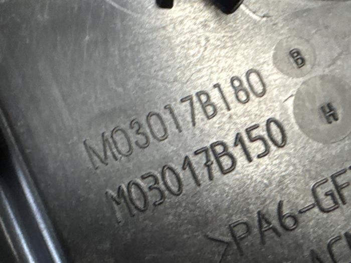Ventildeckel van een Peugeot 308 (4A/C) 1.6 VTI 16V 2009