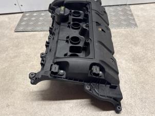 Ventildeckel van een Peugeot 308 (4A/C) 1.6 VTI 16V 2009