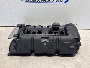 Ventildeckel van een Peugeot 308 (4A/C) 1.6 VTI 16V 2009