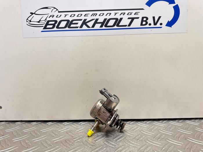 Begagnade Högtryckspump Ford Focus 3 1.0 Ti-VCT EcoBoost 12V 125 Pris € 85,00 Inklusive moms erbjuds av Boekholt autodemontage B.V