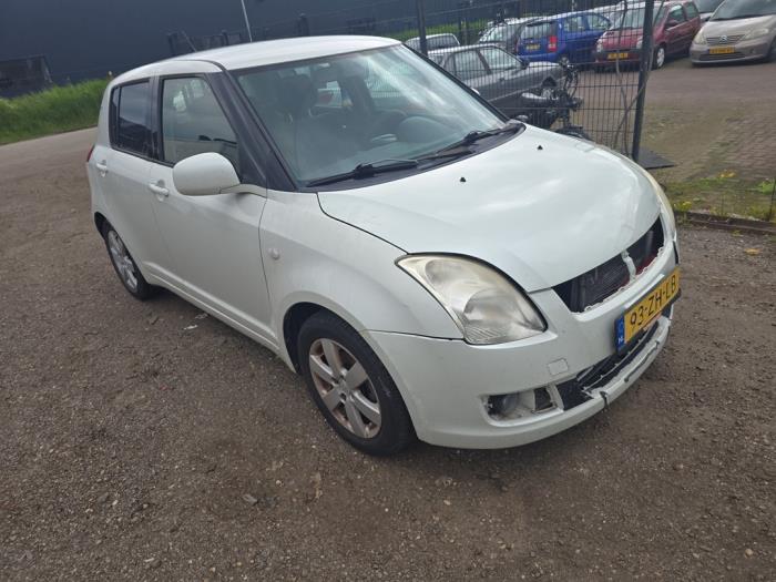 Usagé Radiateur clim Suzuki Swift (ZA/ZC/ZD1/2/3/9) 1.3 VVT 16V Prix sur demande proposé par Boekholt autodemontage B.V